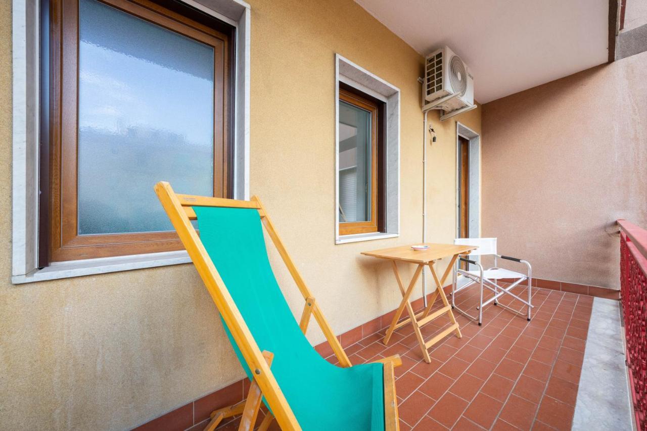 Panorama Host - Casa Anny Maiori Esterno foto